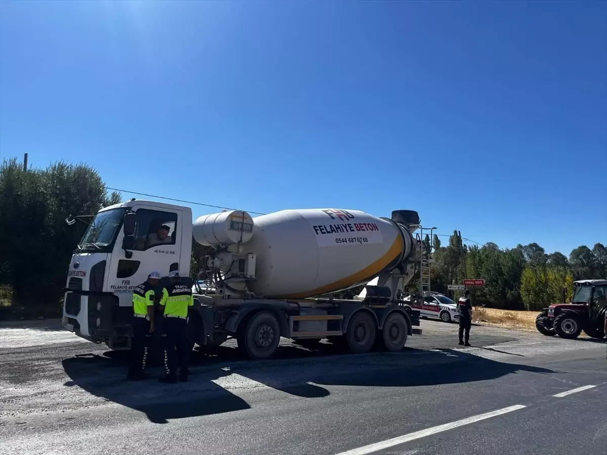 Yozgat’ta Yük Taşıyan Araçlara Denetim