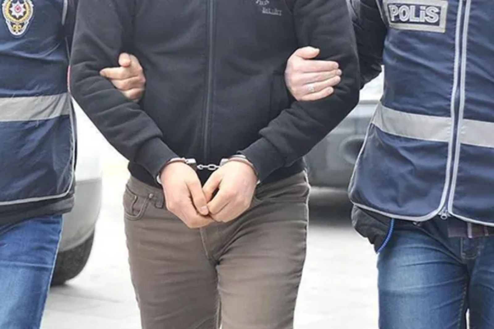 İş insanının rüşvet şikayetiyle ilçe başkanı gözaltına alındı