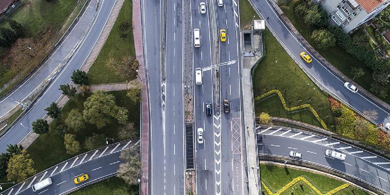 Kara yolları uyardı: Yola çıkacaklar dikkat