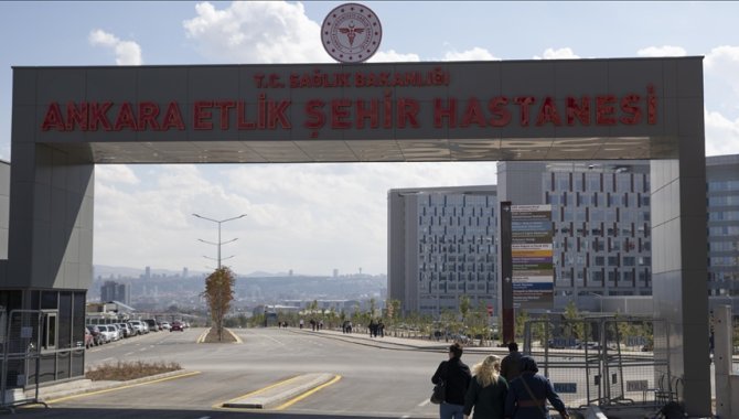 30 kişi tarafından evinden çıkarılan fil hastası, Ankara’da tedavi edilecek