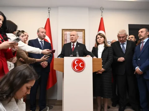 Bahçeli’den İstifa Açıklaması
