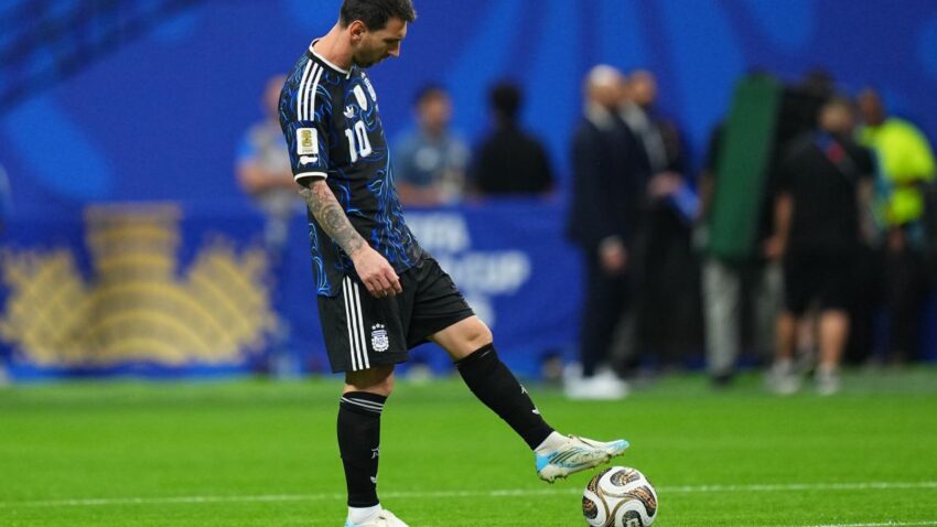 39 yasinda rekor ustune rekor messi ingiltereyi darmadagin etti FW63BSMu