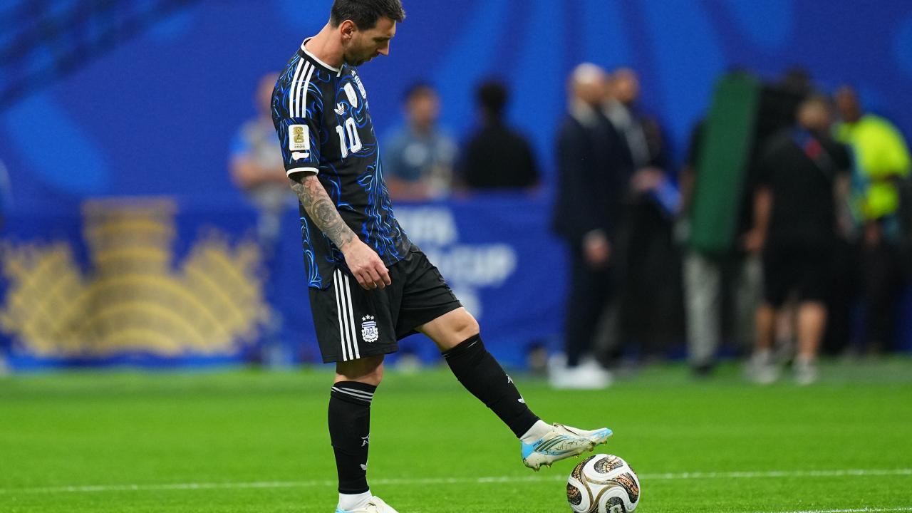 39 yasinda rekor ustune rekor messi ingiltereyi darmadagin etti FW63BSMu